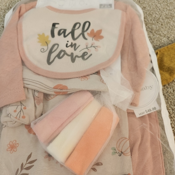 New with tags! Baby Girl's Fall Outfits Bundle size 3-6M - Picture 3 of 7